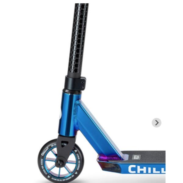 קורקינט פעלולים - CHILLI PRO ROCKY BLU NEOCHROME 110